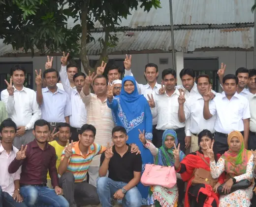 শিক্ষকদের সাথে এসএসসি ২০১৬ পরীক্ষার্থীদের দলীয় ছবি